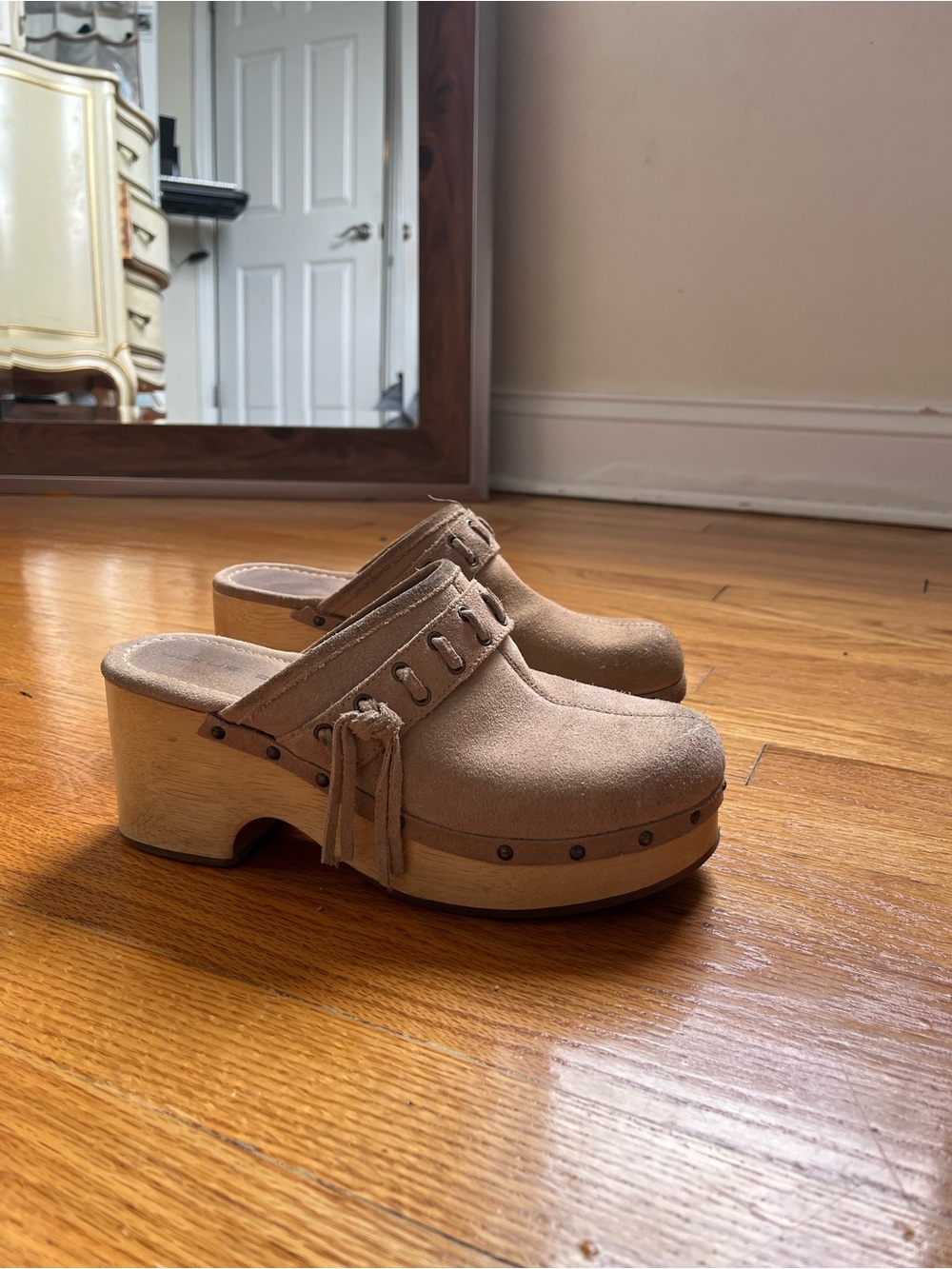 2000s Suede Taupe Clog Mules with Stud and Tassel Detail - Picture 3 of 7